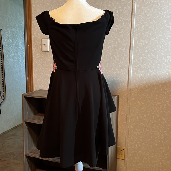 B Darlin flirty fun dress - Picture 2 of 5